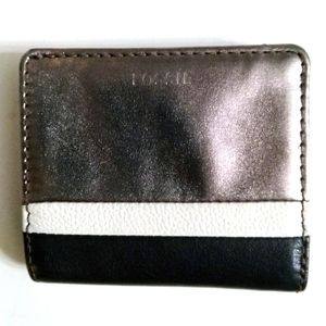 Fossil card case. 4"x 3". Silver white and black. Perfect for any purse. $19.